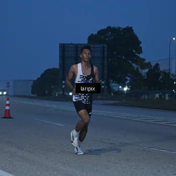 Runner Photo 7586147