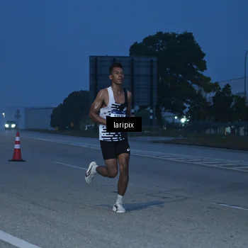 Runner Photo 7586148