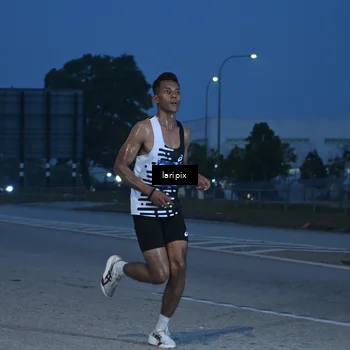 Runner Photo 7586154