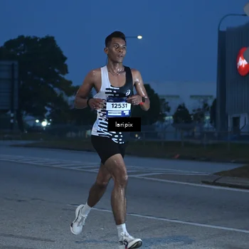 Runner Photo 7586157