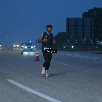 Runner Photo 7586161