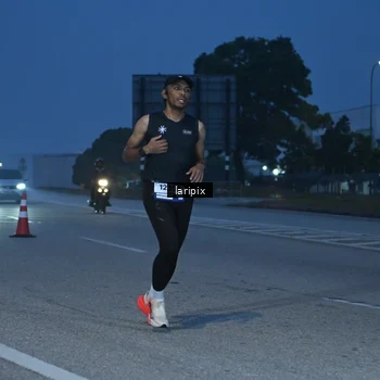 Runner Photo 7586168