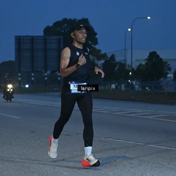 Runner Photo 7586170
