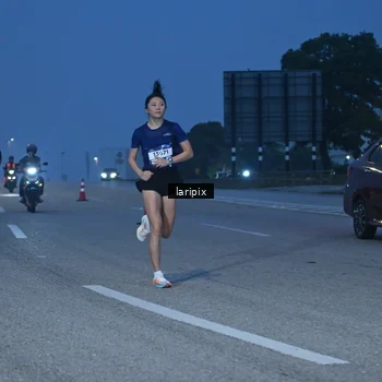Runner Photo 7586180