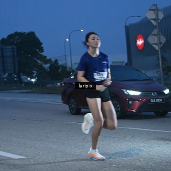 Runner Photo 7586193