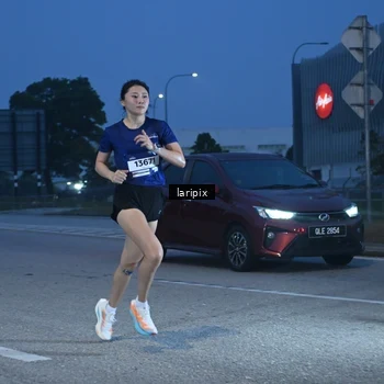 Runner Photo 7586194