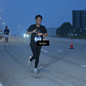 Runner Photo 7586238