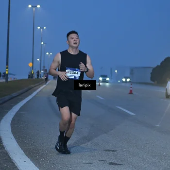 Runner Photo 7586243