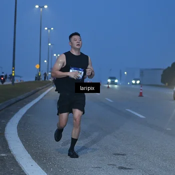 Runner Photo 7586244