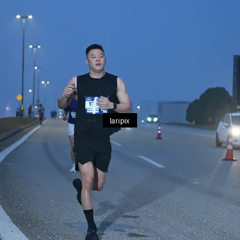 Runner Photo 7586247