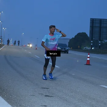 Runner Photo 7586262