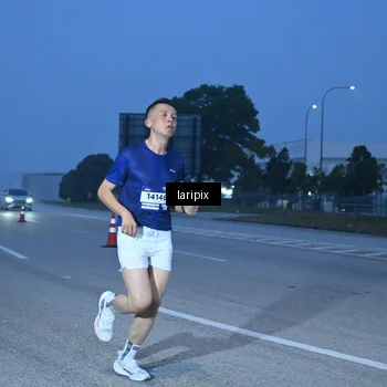 Runner Photo 7586269
