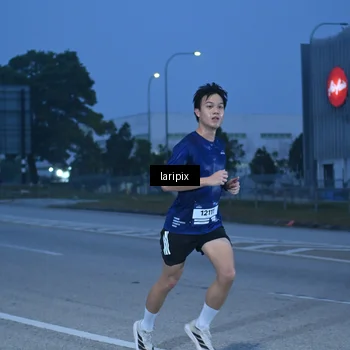 Runner Photo 7586289