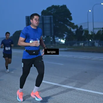 Runner Photo 7586293