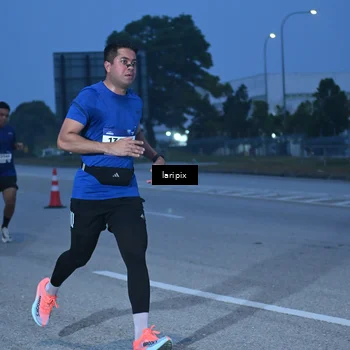 Runner Photo 7586296