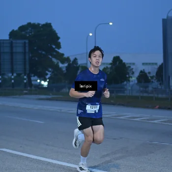 Runner Photo 7586299