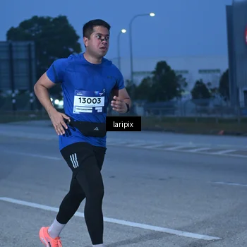 Runner Photo 7586305