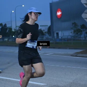 Runner Photo 7586306