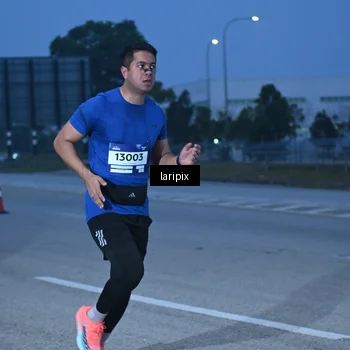 Runner Photo 7586309