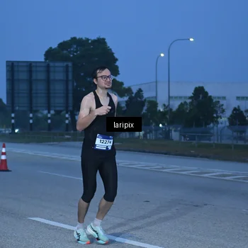 Runner Photo 7586318