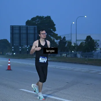 Runner Photo 7586320
