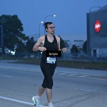 Runner Photo 7586324