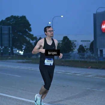 Runner Photo 7586325