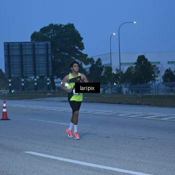 Runner Photo 7586332