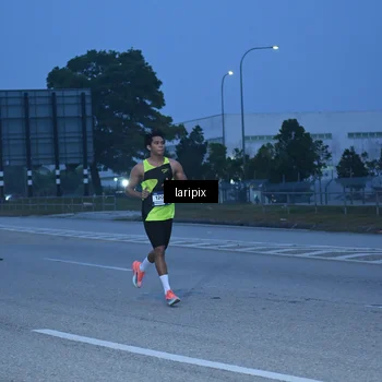 Runner Photo 7586333
