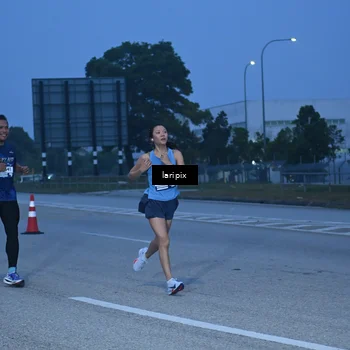 Runner Photo 7586339