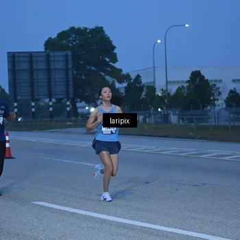 Runner Photo 7586341