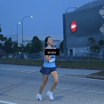 Runner Photo 7586349