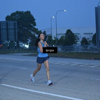 Runner Photo 7586352