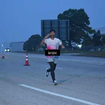 Runner Photo 7586355