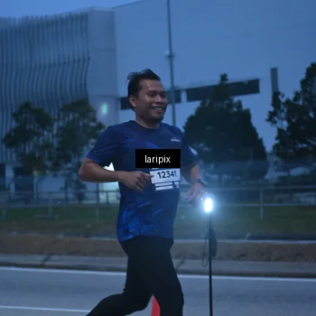 Runner Photo 7586358