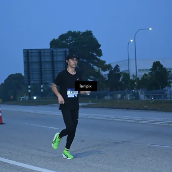 Runner Photo 7586373
