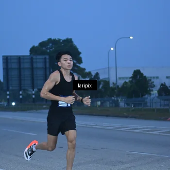 Runner Photo 7586386