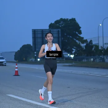 Runner Photo 7586388