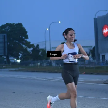Runner Photo 7586399
