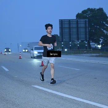 Runner Photo 7586404
