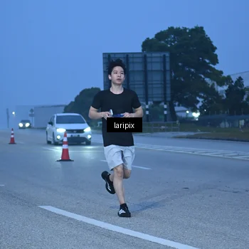 Runner Photo 7586409