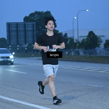 Runner Photo 7586419