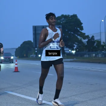 Runner Photo 7586428