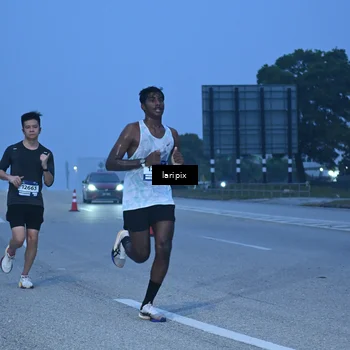 Runner Photo 7586429