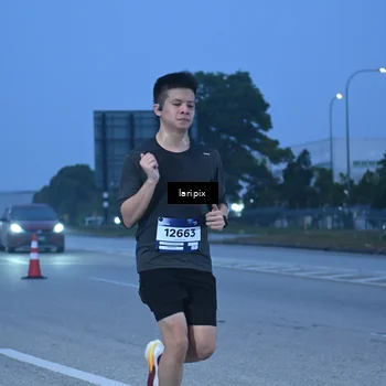 Runner Photo 7586431