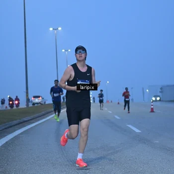 Runner Photo 7586447