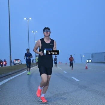 Runner Photo 7586451