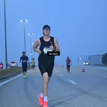Runner Photo 7586452