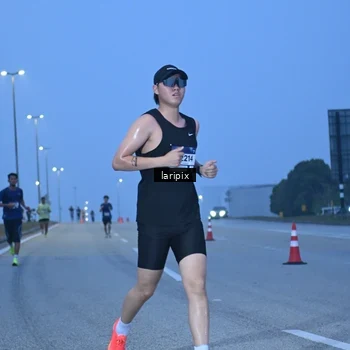 Runner Photo 7586455