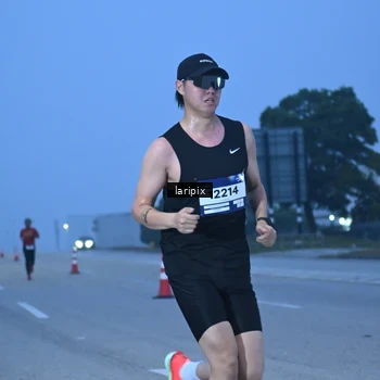 Runner Photo 7586462